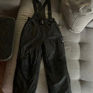 Boys 10/12 snow pants with removal suspenders